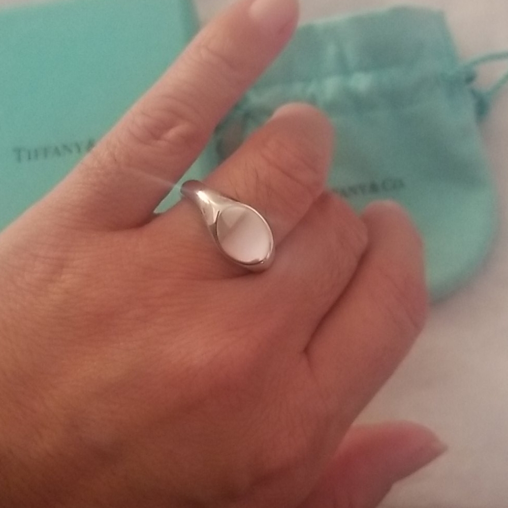 Ring - Picture 2 of 5